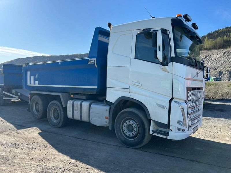 Volvo FH 540 6x4 + Maur trippelkjerre - Kiper: slika Volvo FH 540 6x4 + Maur trippelkjerre - Kiper Volvo FH 540 6x4 + Maur trippelkjerre - Kiper: slika Volvo FH 540 6x4 + Maur trippelkjerre - Kiper