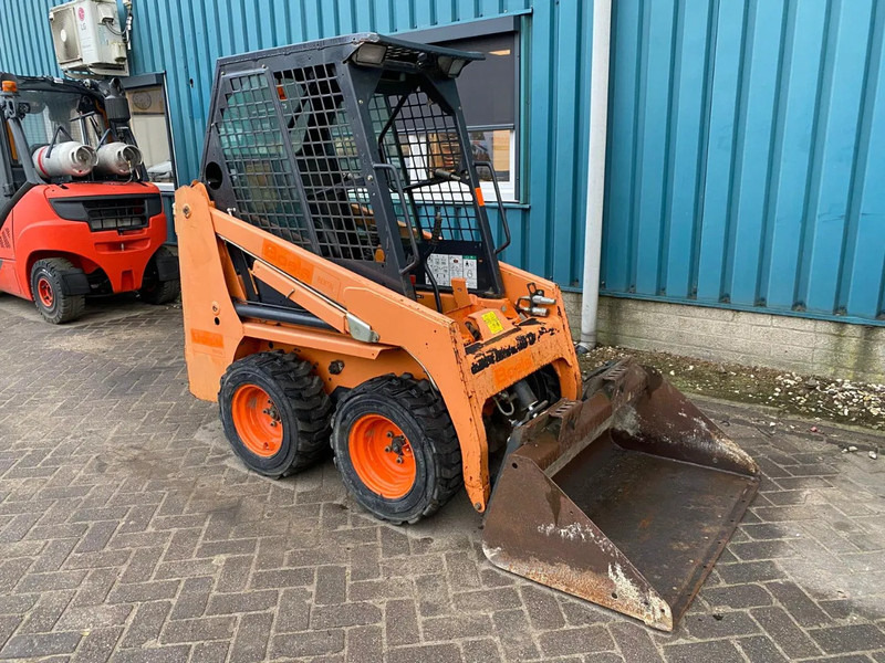 Bobcat S70 - Mini utovarivač: slika Bobcat S70 - Mini utovarivač Bobcat S70 - Mini utovarivač: slika Bobcat S70 - Mini utovarivač