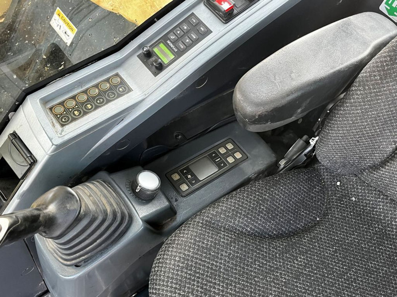 Bager gusjeničar Hyundai Robex 235LCR-9A: slika Bager gusjeničar Hyundai Robex 235LCR-9A Bager gusjeničar Hyundai Robex 235LCR-9A: slika Bager gusjeničar Hyundai Robex 235LCR-9A