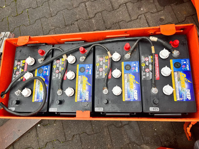 Zglobni krak JLG E300AJP: slika Zglobni krak JLG E300AJP
