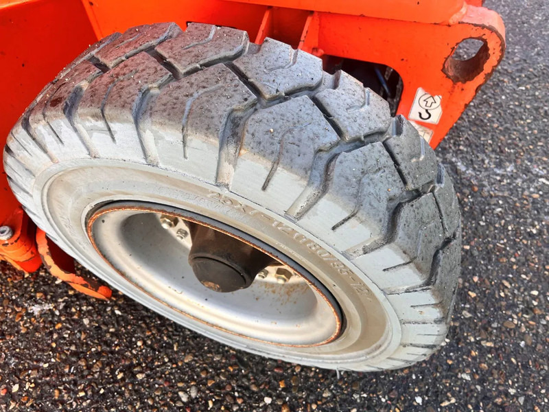 Zglobni krak JLG E300AJP: slika Zglobni krak JLG E300AJP