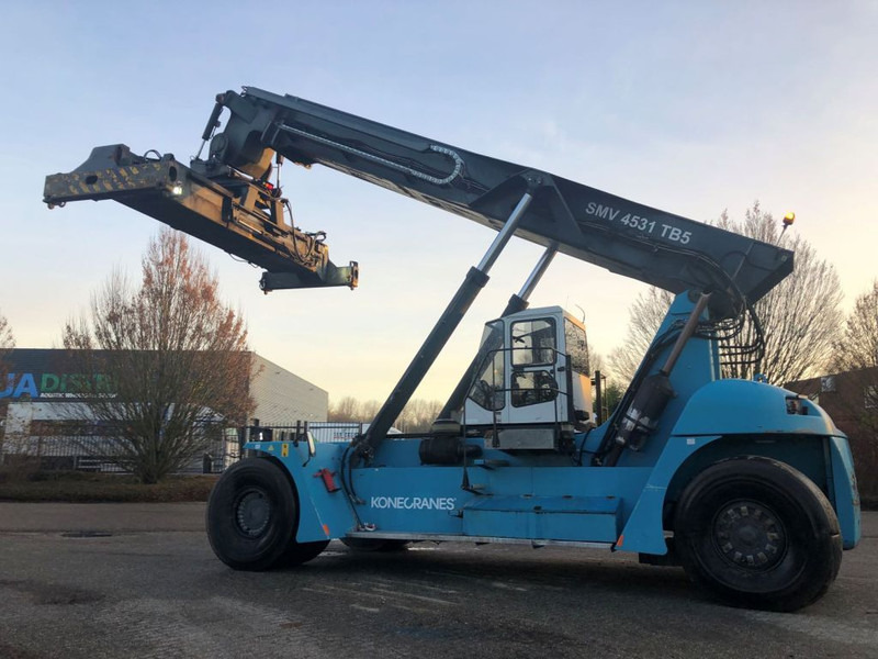 KONECRANES SMV4531 TB5 - Dohvatni viličar: slika KONECRANES SMV4531 TB5 - Dohvatni viličar KONECRANES SMV4531 TB5 - Dohvatni viličar: slika KONECRANES SMV4531 TB5 - Dohvatni viličar