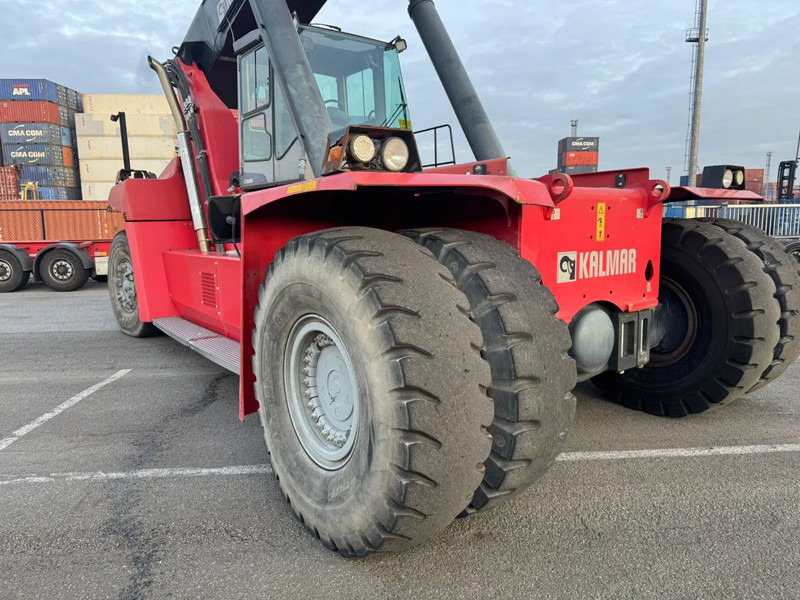 Kalmar DRF450-65S5 - Dohvatni viličar: slika Kalmar DRF450-65S5 - Dohvatni viličar Kalmar DRF450-65S5 - Dohvatni viličar: slika Kalmar DRF450-65S5 - Dohvatni viličar