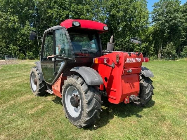 Teleskopski rukovatelj Manitou MLT735 120 LSU: slika Teleskopski rukovatelj Manitou MLT735 120 LSU