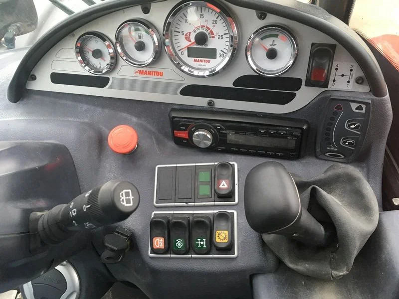 Teleskopski rukovatelj Manitou MLT735 120 LSU: slika Teleskopski rukovatelj Manitou MLT735 120 LSU