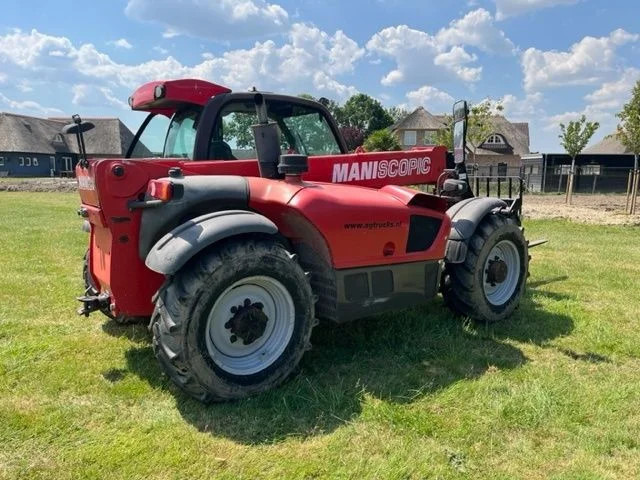 Teleskopski rukovatelj Manitou MLT735 120 LSU: slika Teleskopski rukovatelj Manitou MLT735 120 LSU