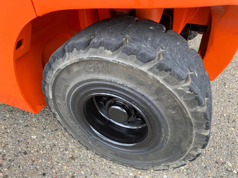 Električni viličar Toyota 8FBMT45: slika Električni viličar Toyota 8FBMT45 Električni viličar Toyota 8FBMT45: slika Električni viličar Toyota 8FBMT45