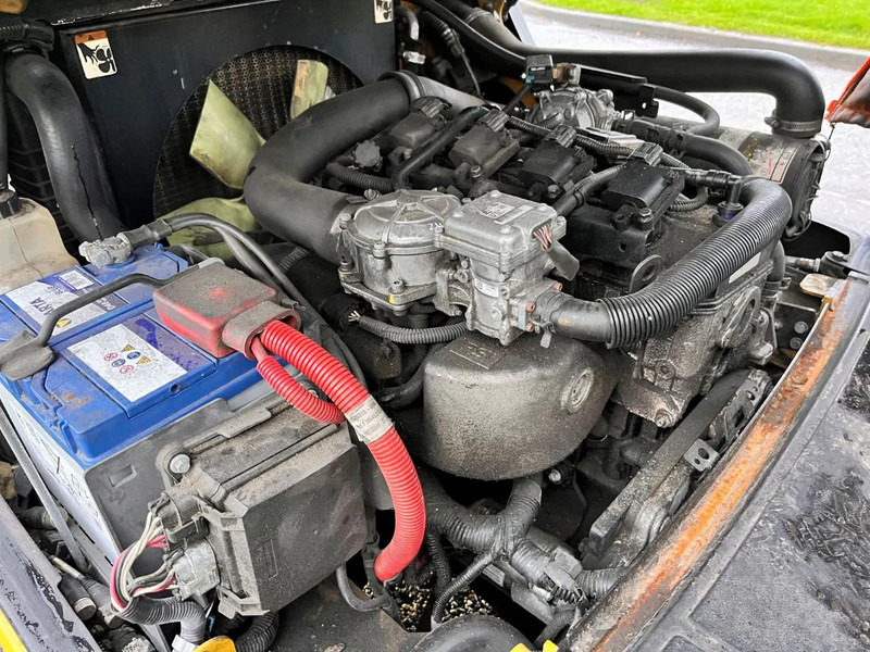 Plinski viličar Yale GLP25VXE2170: slika Plinski viličar Yale GLP25VXE2170 Plinski viličar Yale GLP25VXE2170: slika Plinski viličar Yale GLP25VXE2170