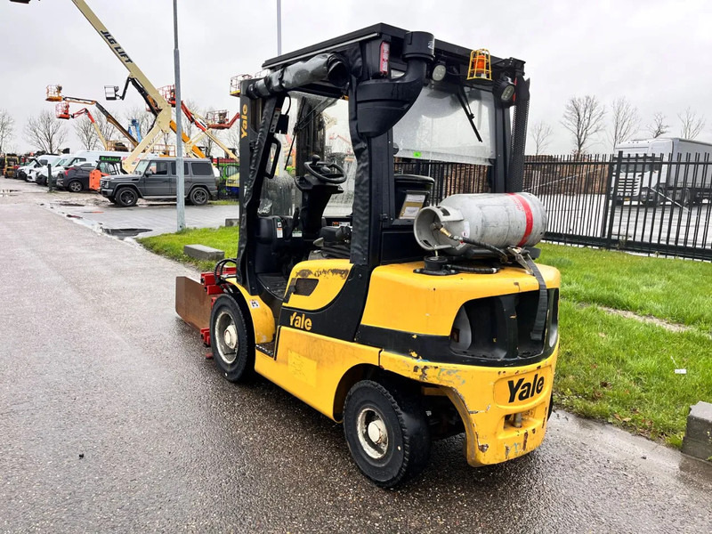 Plinski viličar Yale GLP25VXE2170: slika Plinski viličar Yale GLP25VXE2170 Plinski viličar Yale GLP25VXE2170: slika Plinski viličar Yale GLP25VXE2170