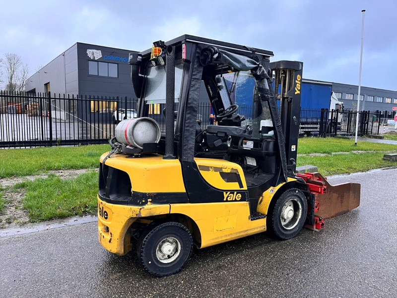 Plinski viličar Yale GLP25VXE2170: slika Plinski viličar Yale GLP25VXE2170 Plinski viličar Yale GLP25VXE2170: slika Plinski viličar Yale GLP25VXE2170