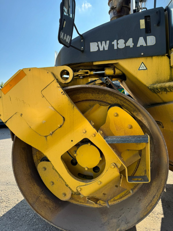 Cestovni valjak BOMAG BW 184 AD: slika Cestovni valjak BOMAG BW 184 AD