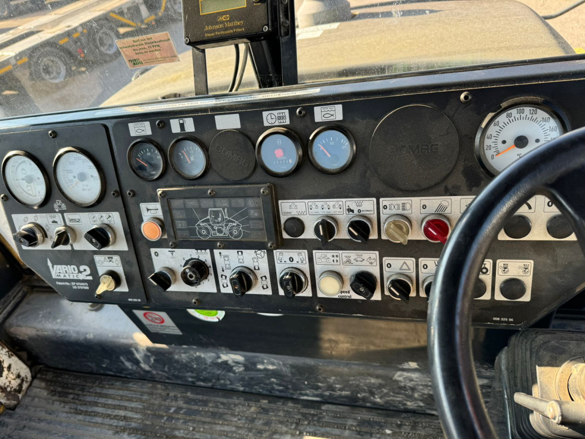 Cestovni valjak BOMAG BW 184 AD: slika Cestovni valjak BOMAG BW 184 AD