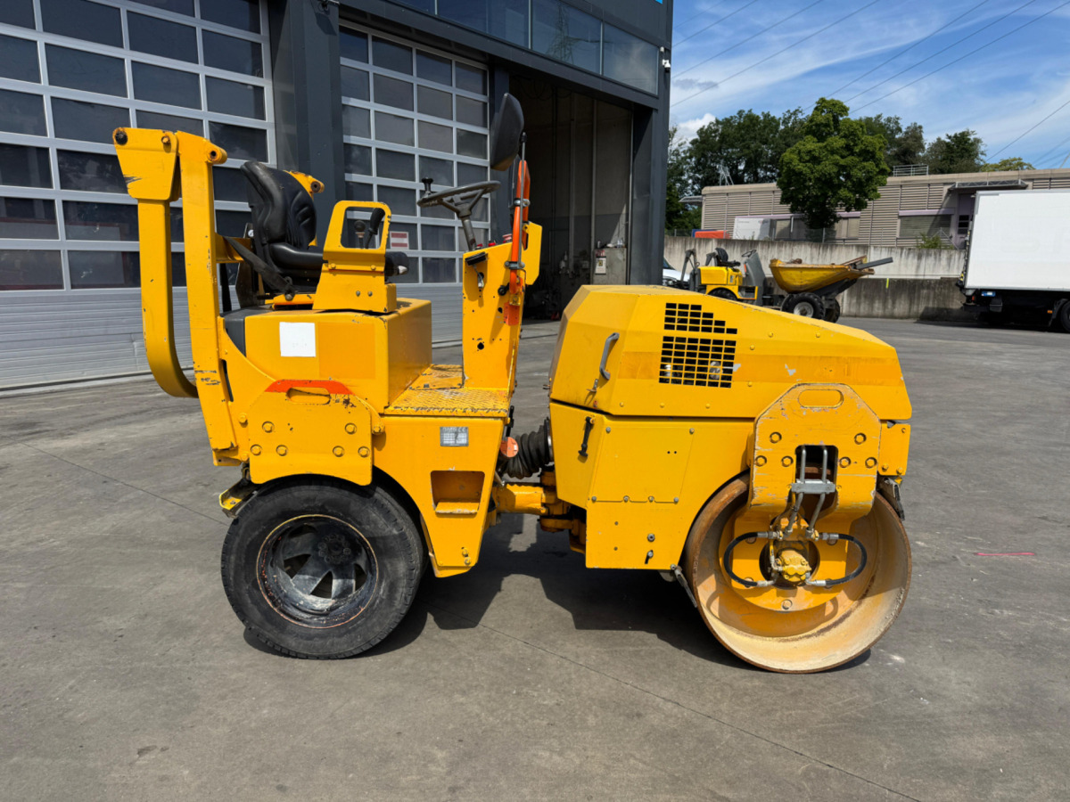 BOMAG BW135 - Cestovni valjak: slika BOMAG BW135 - Cestovni valjak BOMAG BW135 - Cestovni valjak: slika BOMAG BW135 - Cestovni valjak