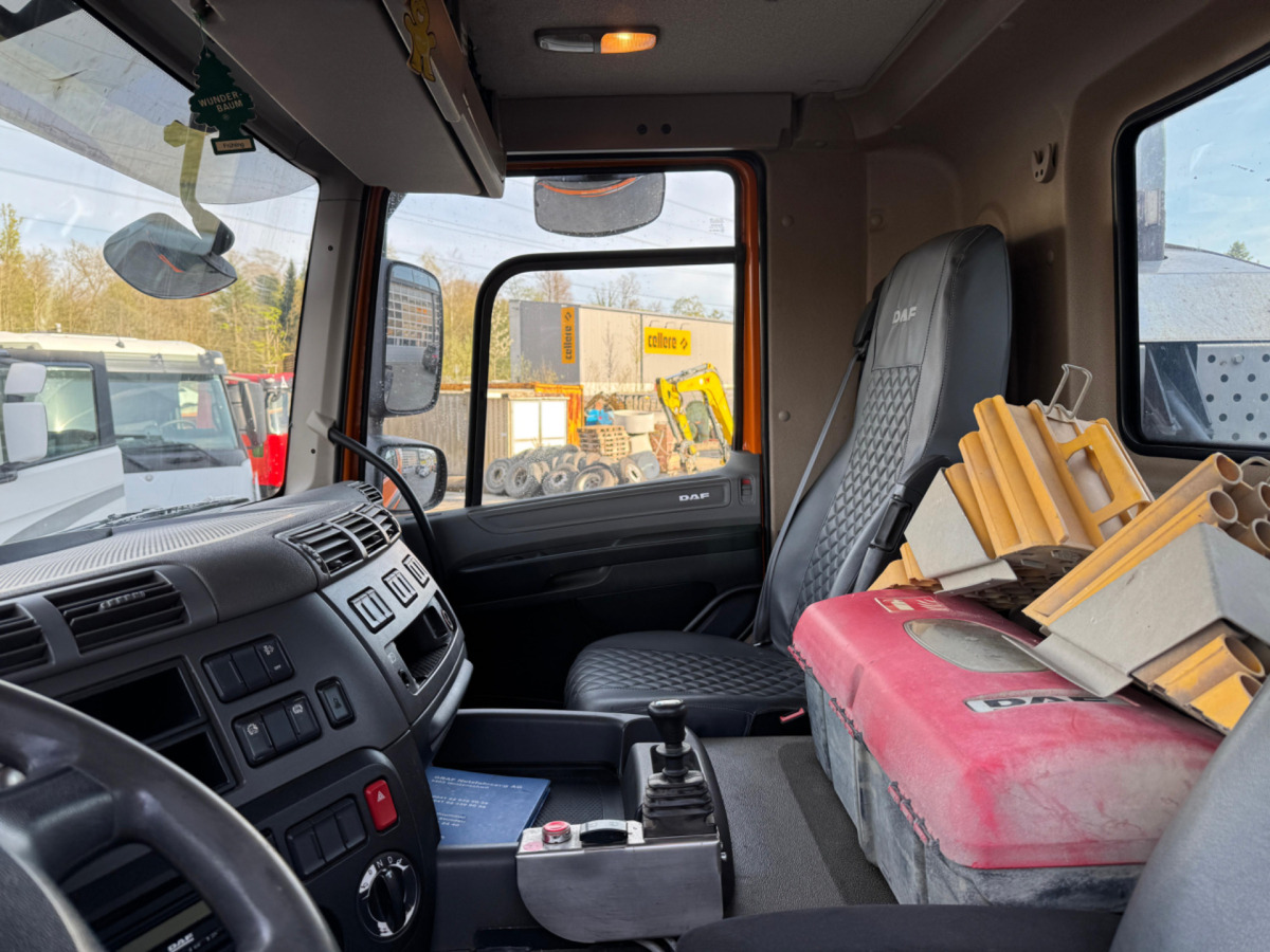 Zakup DAF CF440 8x4 Fahrgestell DAF CF440 8x4 Fahrgestell: slika Zakup DAF CF440 8x4 Fahrgestell DAF CF440 8x4 Fahrgestell