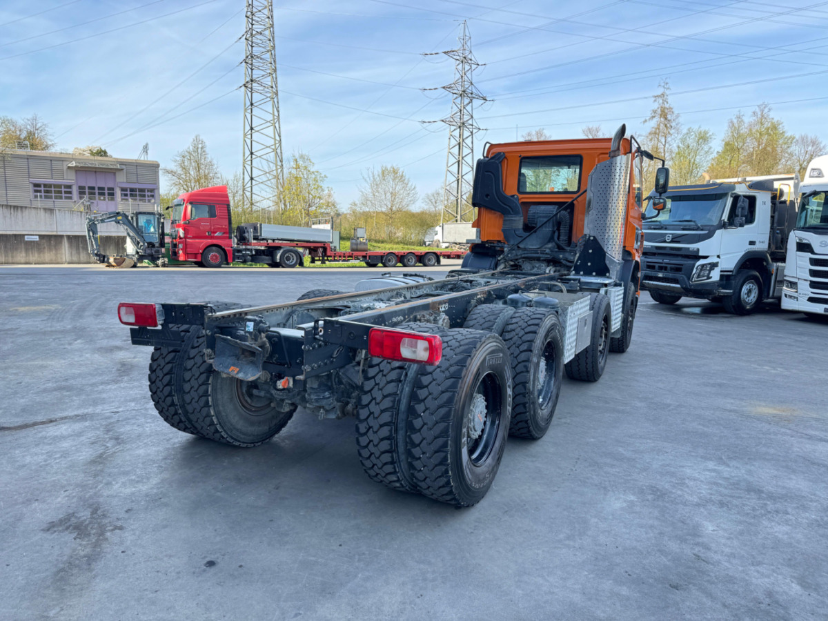 DAF CF440 8x4 Fahrgestell - Kamion-šasija: slika DAF CF440 8x4 Fahrgestell - Kamion-šasija DAF CF440 8x4 Fahrgestell - Kamion-šasija: slika DAF CF440 8x4 Fahrgestell - Kamion-šasija