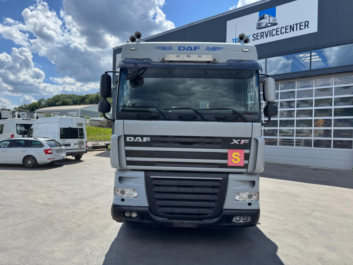 DAF XF510 Effer 255-5 6x2 SZM/Pritsche - Kamion s kranom: slika DAF XF510 Effer 255-5 6x2 SZM/Pritsche - Kamion s kranom DAF XF510 Effer 255-5 6x2 SZM/Pritsche - Kamion s kranom: slika DAF XF510 Effer 255-5 6x2 SZM/Pritsche - Kamion s kranom