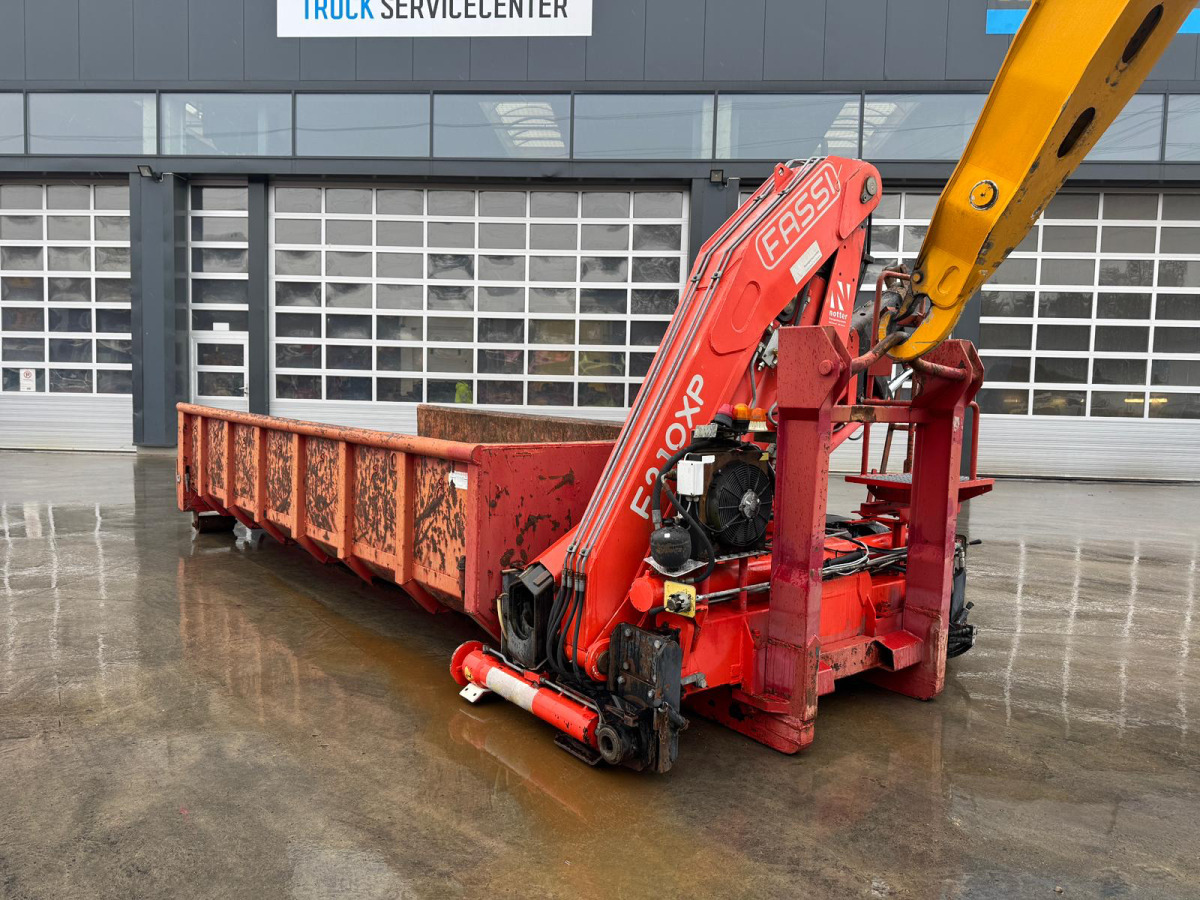 FASSI F210/5 Greiferleitung Hakenpalette - Rolo kontejner: slika FASSI F210/5 Greiferleitung Hakenpalette - Rolo kontejner FASSI F210/5 Greiferleitung Hakenpalette - Rolo kontejner: slika FASSI F210/5 Greiferleitung Hakenpalette - Rolo kontejner
