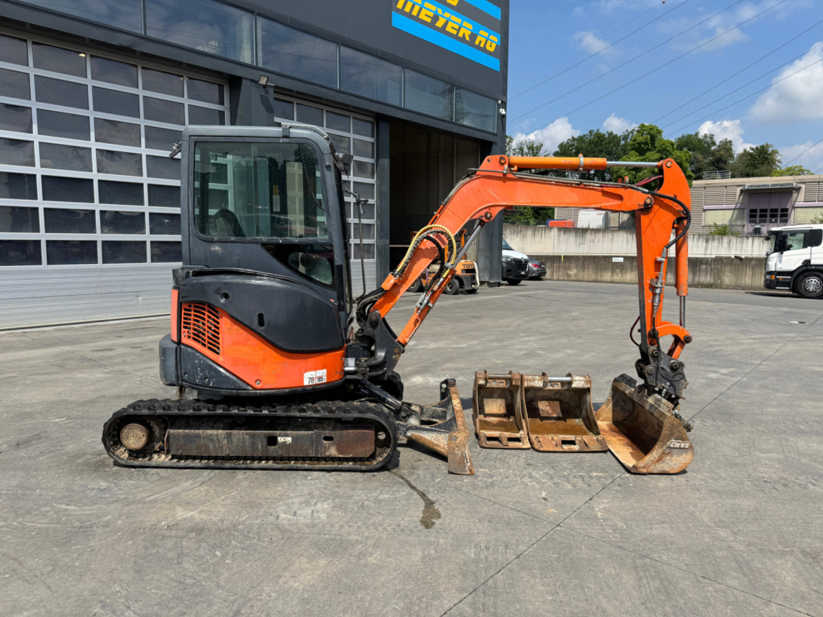 HITACHI Zaxis 30U-2 CSR - Bager gusjeničar: slika HITACHI Zaxis 30U-2 CSR - Bager gusjeničar HITACHI Zaxis 30U-2 CSR - Bager gusjeničar: slika HITACHI Zaxis 30U-2 CSR - Bager gusjeničar
