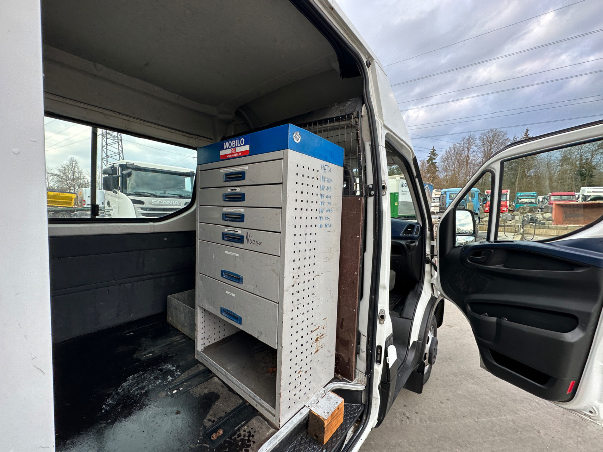 Furgon IVECO 35C18V Daily Servicewagen Sortimo: slika Furgon IVECO 35C18V Daily Servicewagen Sortimo