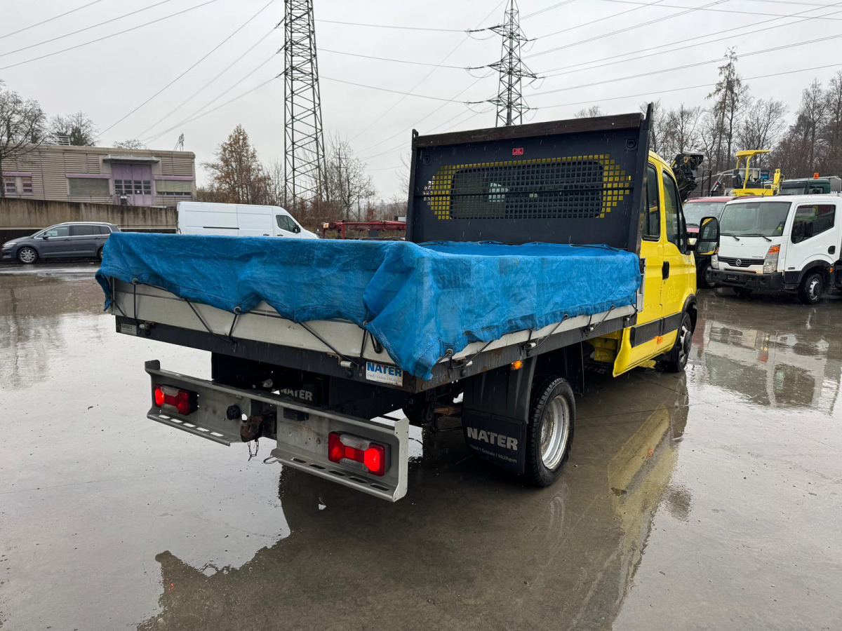 IVECO Daily 35C15 4x2 - Dostavno vozilo s ravnom platformom, Dostavno vozilo s dvostrukom kabinom: slika IVECO Daily 35C15 4x2 - Dostavno vozilo s ravnom platformom, Dostavno vozilo s dvostrukom kabinom IVECO Daily 35C15 4x2 - Dostavno vozilo s ravnom platformom, Dostavno vozilo s dvostrukom kabinom: slika IVECO Daily 35C15 4x2 - Dostavno vozilo s ravnom platformom, Dostavno vozilo s dvostrukom kabinom