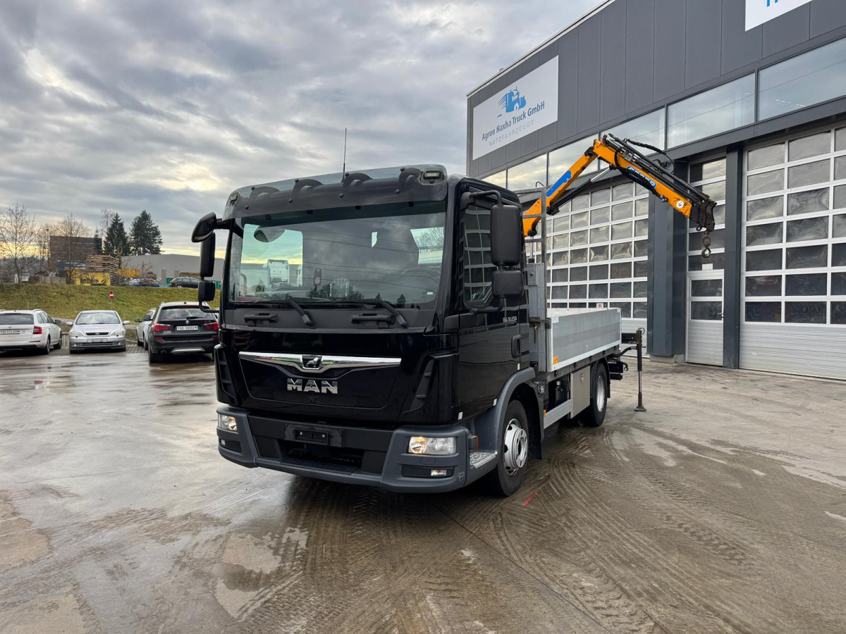 MAN TGL 12.250 Effer 35/3 - Kamion s kranom: slika MAN TGL 12.250 Effer 35/3 - Kamion s kranom MAN TGL 12.250 Effer 35/3 - Kamion s kranom: slika MAN TGL 12.250 Effer 35/3 - Kamion s kranom