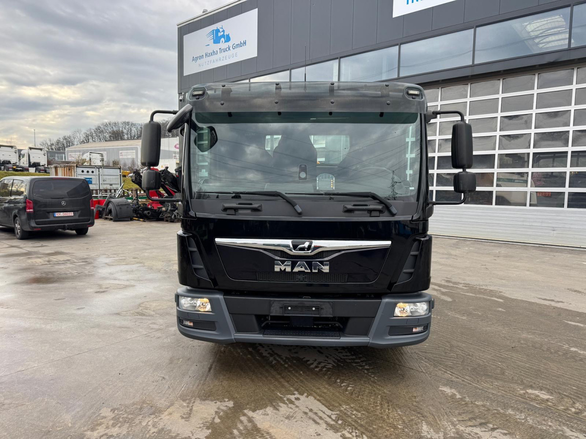 MAN TGL 12.250 Effer 35/3 - Kamion s kranom: slika MAN TGL 12.250 Effer 35/3 - Kamion s kranom MAN TGL 12.250 Effer 35/3 - Kamion s kranom: slika MAN TGL 12.250 Effer 35/3 - Kamion s kranom