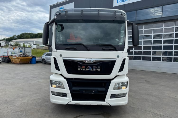 MAN TGS 18.480 - Kamion-šasija: slika MAN TGS 18.480 - Kamion-šasija MAN TGS 18.480 - Kamion-šasija: slika MAN TGS 18.480 - Kamion-šasija