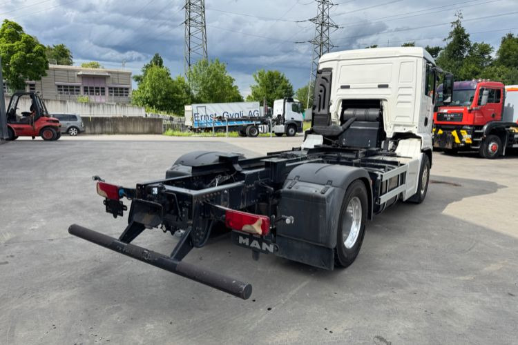 MAN TGS 18.480 - Kamion-šasija: slika MAN TGS 18.480 - Kamion-šasija MAN TGS 18.480 - Kamion-šasija: slika MAN TGS 18.480 - Kamion-šasija