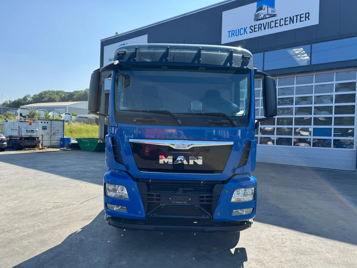MAN TGS 26.440 6x2/4 Fahrgestell - Kamion-šasija: slika MAN TGS 26.440 6x2/4 Fahrgestell - Kamion-šasija MAN TGS 26.440 6x2/4 Fahrgestell - Kamion-šasija: slika MAN TGS 26.440 6x2/4 Fahrgestell - Kamion-šasija
