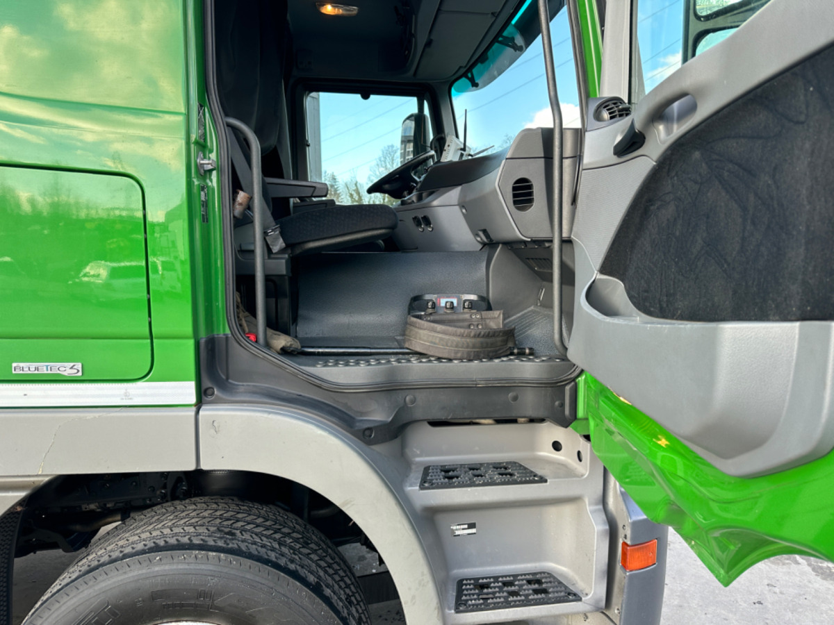 MERCEDES 2551 V8 6x2 Fassi 185-5 Bj.2020 - Kiper, Kamion s kranom: slika MERCEDES 2551 V8 6x2 Fassi 185-5 Bj.2020 - Kiper, Kamion s kranom MERCEDES 2551 V8 6x2 Fassi 185-5 Bj.2020 - Kiper, Kamion s kranom: slika MERCEDES 2551 V8 6x2 Fassi 185-5 Bj.2020 - Kiper, Kamion s kranom