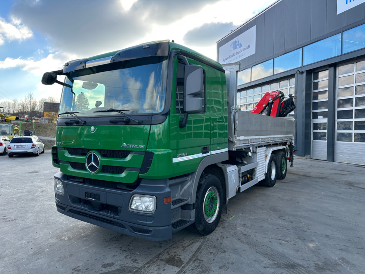 MERCEDES 2551 V8 6x2 Fassi 185-5 Bj.2020 - Kiper, Kamion s kranom: slika MERCEDES 2551 V8 6x2 Fassi 185-5 Bj.2020 - Kiper, Kamion s kranom MERCEDES 2551 V8 6x2 Fassi 185-5 Bj.2020 - Kiper, Kamion s kranom: slika MERCEDES 2551 V8 6x2 Fassi 185-5 Bj.2020 - Kiper, Kamion s kranom