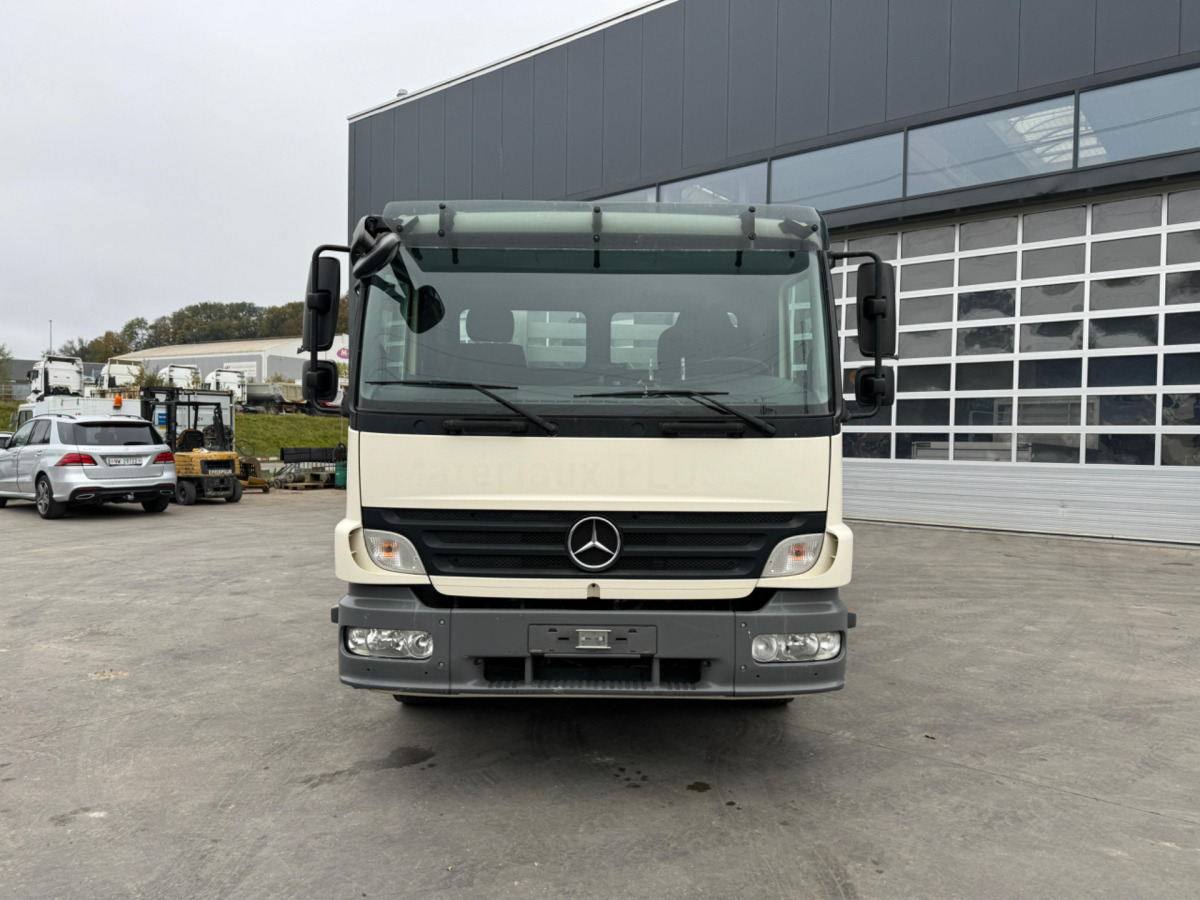 MERCEDES Atego 1329 4x2 Hiab 088-2 - Kiper, Kamion s kranom: slika MERCEDES Atego 1329 4x2 Hiab 088-2 - Kiper, Kamion s kranom MERCEDES Atego 1329 4x2 Hiab 088-2 - Kiper, Kamion s kranom: slika MERCEDES Atego 1329 4x2 Hiab 088-2 - Kiper, Kamion s kranom