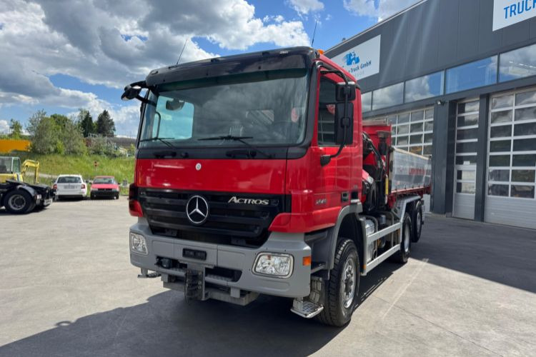 Mercedes-Benz Actros 2646 6x4/4 Fassi 275-8 Kipper - Kamion s kranom: slika Mercedes-Benz Actros 2646 6x4/4 Fassi 275-8 Kipper - Kamion s kranom Mercedes-Benz Actros 2646 6x4/4 Fassi 275-8 Kipper - Kamion s kranom: slika Mercedes-Benz Actros 2646 6x4/4 Fassi 275-8 Kipper - Kamion s kranom