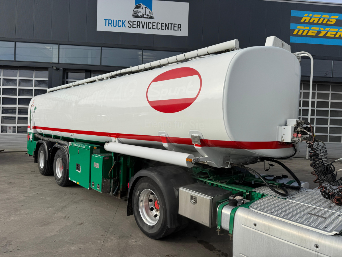 SCHWARZMÜLLER Tank 32'770L 3 Kammern - Poluprikolica cisterna: slika SCHWARZMÜLLER Tank 32'770L 3 Kammern - Poluprikolica cisterna SCHWARZMÜLLER Tank 32'770L 3 Kammern - Poluprikolica cisterna: slika SCHWARZMÜLLER Tank 32'770L 3 Kammern - Poluprikolica cisterna