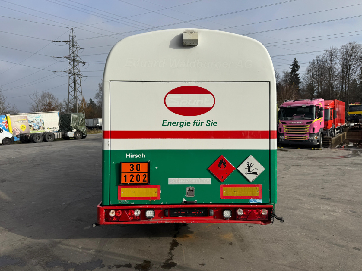 SCHWARZMÜLLER Tank 32'770L 3 Kammern - Poluprikolica cisterna: slika SCHWARZMÜLLER Tank 32'770L 3 Kammern - Poluprikolica cisterna SCHWARZMÜLLER Tank 32'770L 3 Kammern - Poluprikolica cisterna: slika SCHWARZMÜLLER Tank 32'770L 3 Kammern - Poluprikolica cisterna