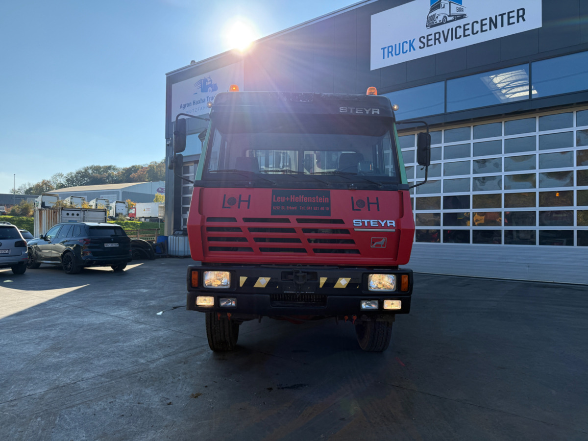 STEYR 19S360 4x4 HMF2230-7 - Kamion s kranom: slika STEYR 19S360 4x4 HMF2230-7 - Kamion s kranom STEYR 19S360 4x4 HMF2230-7 - Kamion s kranom: slika STEYR 19S360 4x4 HMF2230-7 - Kamion s kranom