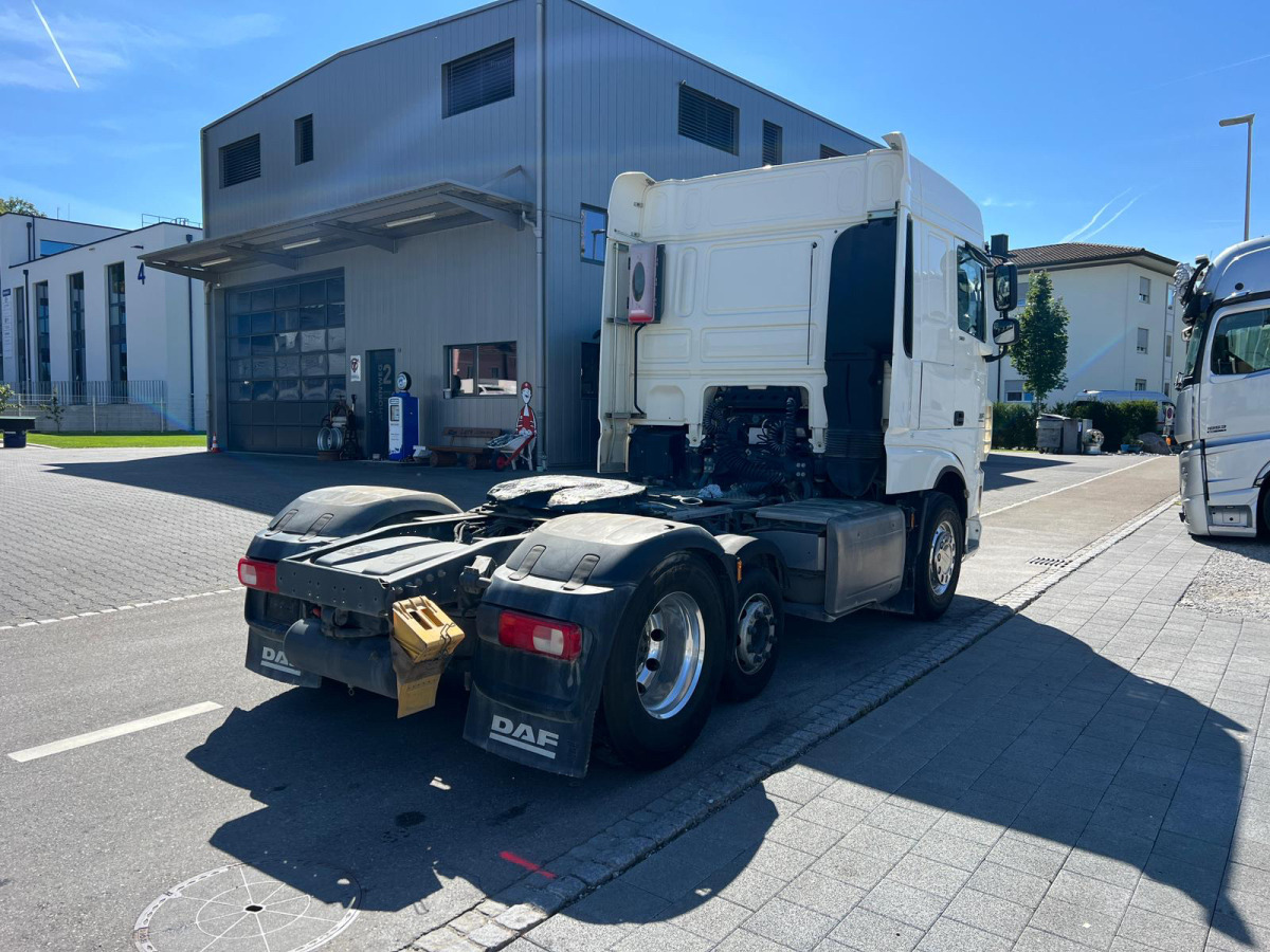 DAF XF510 6x2 - Tegljač: slika DAF XF510 6x2 - Tegljač DAF XF510 6x2 - Tegljač: slika DAF XF510 6x2 - Tegljač