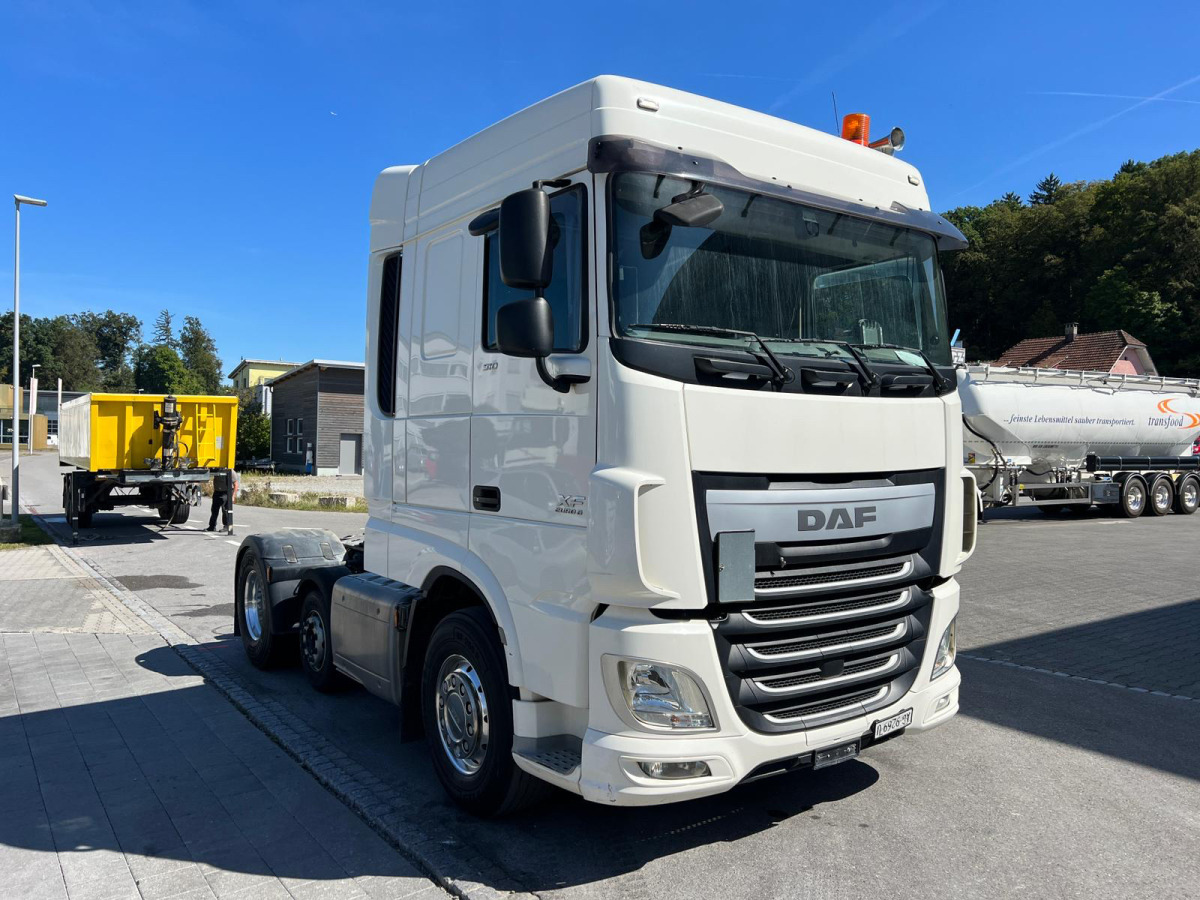 DAF XF510 6x2 - Tegljač: slika DAF XF510 6x2 - Tegljač DAF XF510 6x2 - Tegljač: slika DAF XF510 6x2 - Tegljač