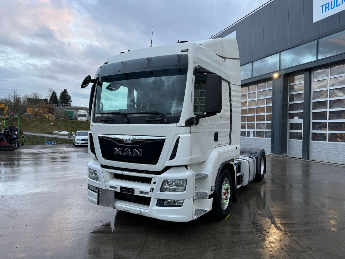 MAN TGS 18.440 ADR Nebenabtrieb Getriebe - Tegljač: slika MAN TGS 18.440 ADR Nebenabtrieb Getriebe - Tegljač MAN TGS 18.440 ADR Nebenabtrieb Getriebe - Tegljač: slika MAN TGS 18.440 ADR Nebenabtrieb Getriebe - Tegljač