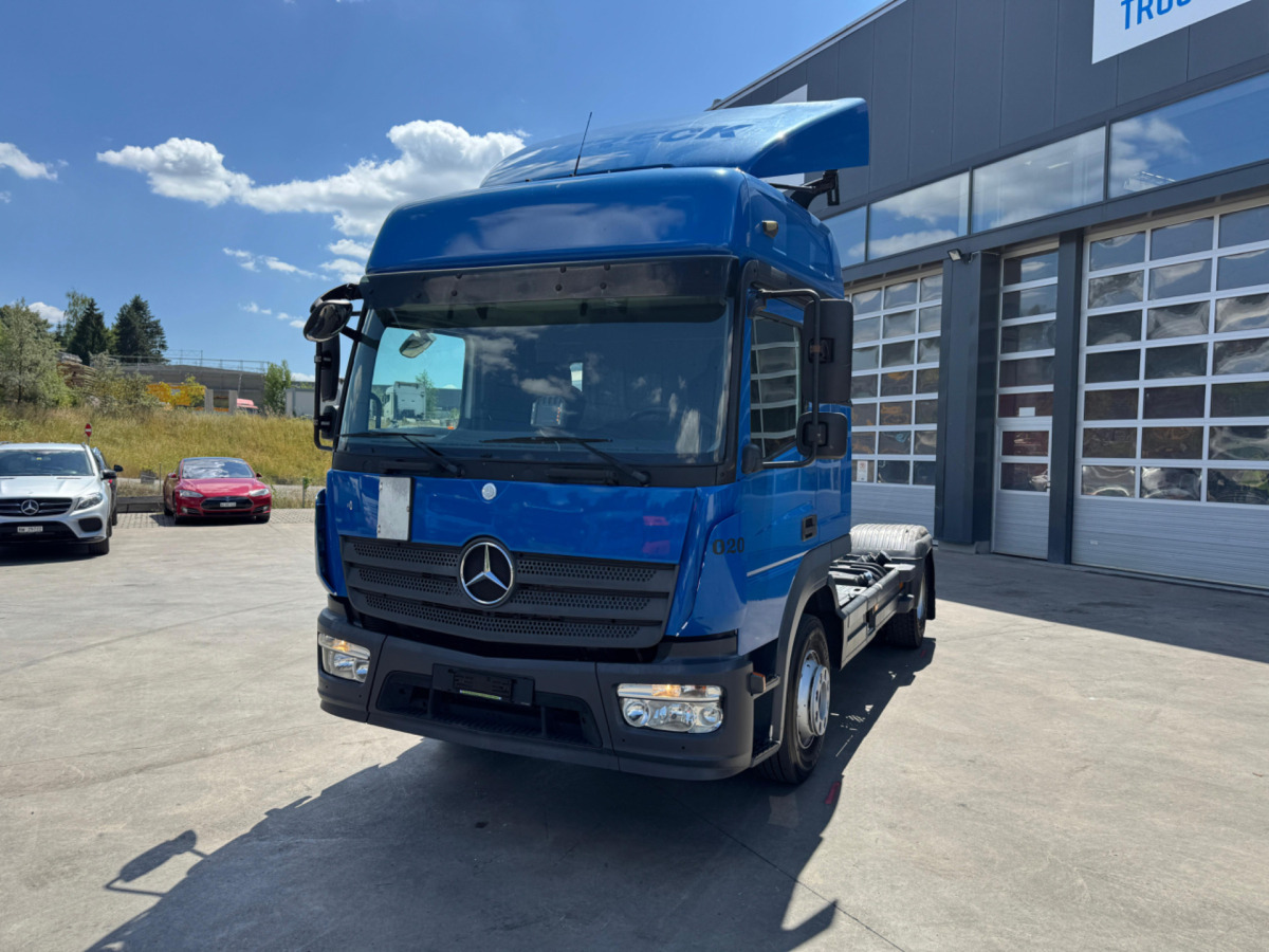 MERCEDES Atego 1330 4x2 - Tegljač: slika MERCEDES Atego 1330 4x2 - Tegljač MERCEDES Atego 1330 4x2 - Tegljač: slika MERCEDES Atego 1330 4x2 - Tegljač
