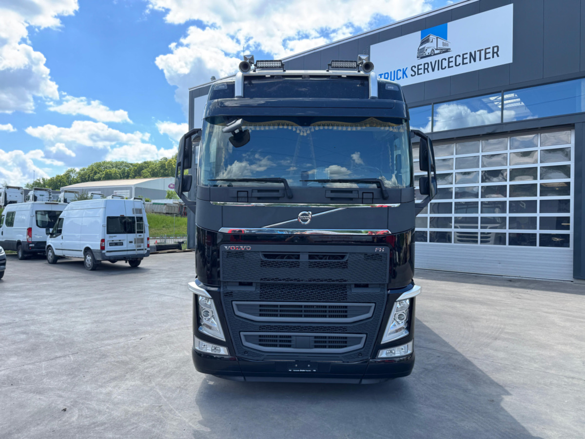 VOLVO FH-540 6x2 - Kamion s ceradom: slika VOLVO FH-540 6x2 - Kamion s ceradom VOLVO FH-540 6x2 - Kamion s ceradom: slika VOLVO FH-540 6x2 - Kamion s ceradom