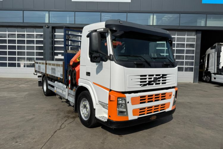 Volvo FM-300 4x2 Palfinger 16502-5 - Kamion s kranom: slika Volvo FM-300 4x2 Palfinger 16502-5 - Kamion s kranom Volvo FM-300 4x2 Palfinger 16502-5 - Kamion s kranom: slika Volvo FM-300 4x2 Palfinger 16502-5 - Kamion s kranom