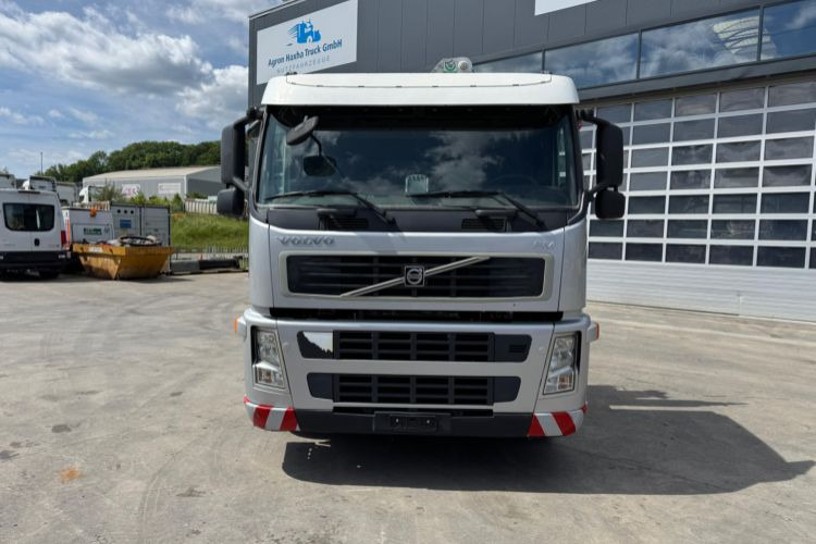 Volvo FM-400 4x2 Bonfiglioli 15000-4 - Kamion s kranom: slika Volvo FM-400 4x2 Bonfiglioli 15000-4 - Kamion s kranom Volvo FM-400 4x2 Bonfiglioli 15000-4 - Kamion s kranom: slika Volvo FM-400 4x2 Bonfiglioli 15000-4 - Kamion s kranom