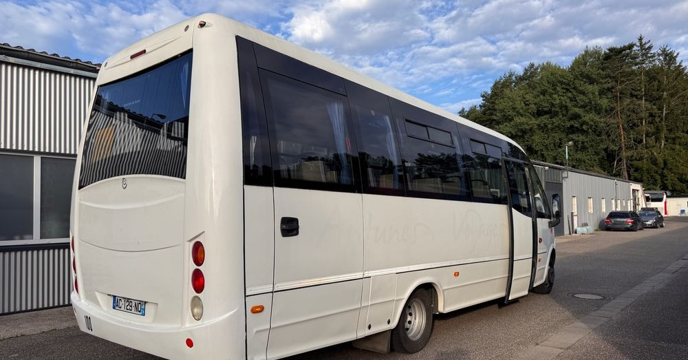 Iveco Wing /34 miejsca /mały przebieg /Cena:109000 zł netto - Minibus, Putnički kombi: slika Iveco Wing /34 miejsca /mały przebieg /Cena:109000 zł netto - Minibus, Putnički kombi Iveco Wing /34 miejsca /mały przebieg /Cena:109000 zł netto - Minibus, Putnički kombi: slika Iveco Wing /34 miejsca /mały przebieg /Cena:109000 zł netto - Minibus, Putnički kombi