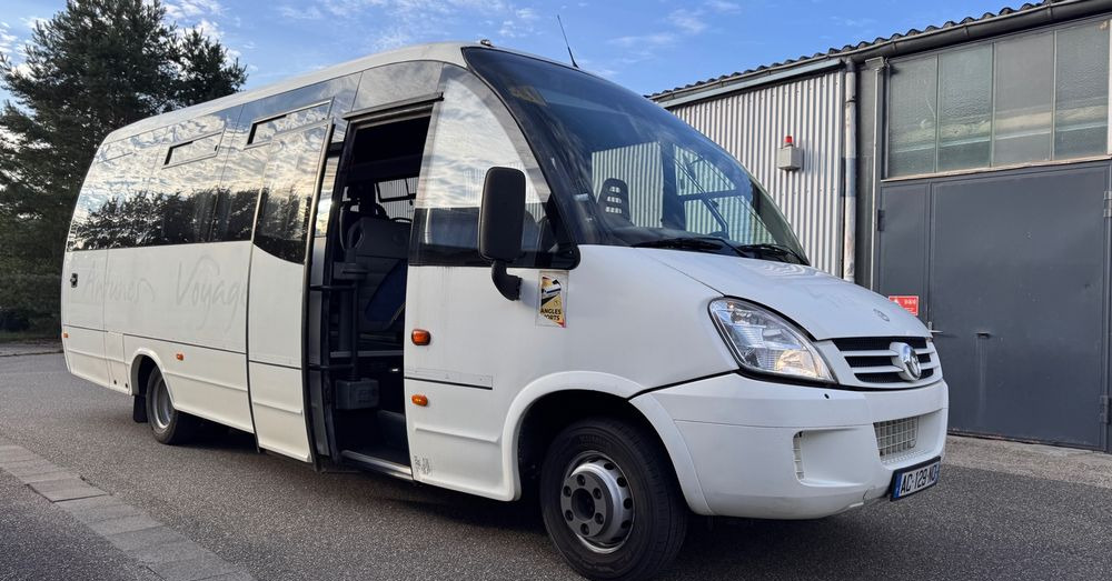 Iveco Wing /34 miejsca /mały przebieg /Cena:109000 zł netto - Minibus, Putnički kombi: slika Iveco Wing /34 miejsca /mały przebieg /Cena:109000 zł netto - Minibus, Putnički kombi Iveco Wing /34 miejsca /mały przebieg /Cena:109000 zł netto - Minibus, Putnički kombi: slika Iveco Wing /34 miejsca /mały przebieg /Cena:109000 zł netto - Minibus, Putnički kombi