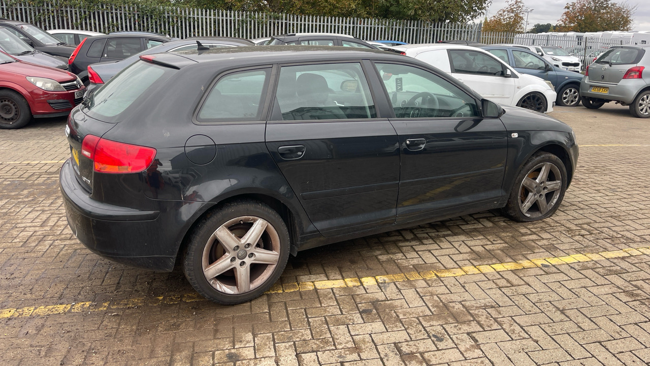 AUDI A3 1.9 TDI - Hatchback: slika AUDI A3 1.9 TDI - Hatchback AUDI A3 1.9 TDI - Hatchback: slika AUDI A3 1.9 TDI - Hatchback