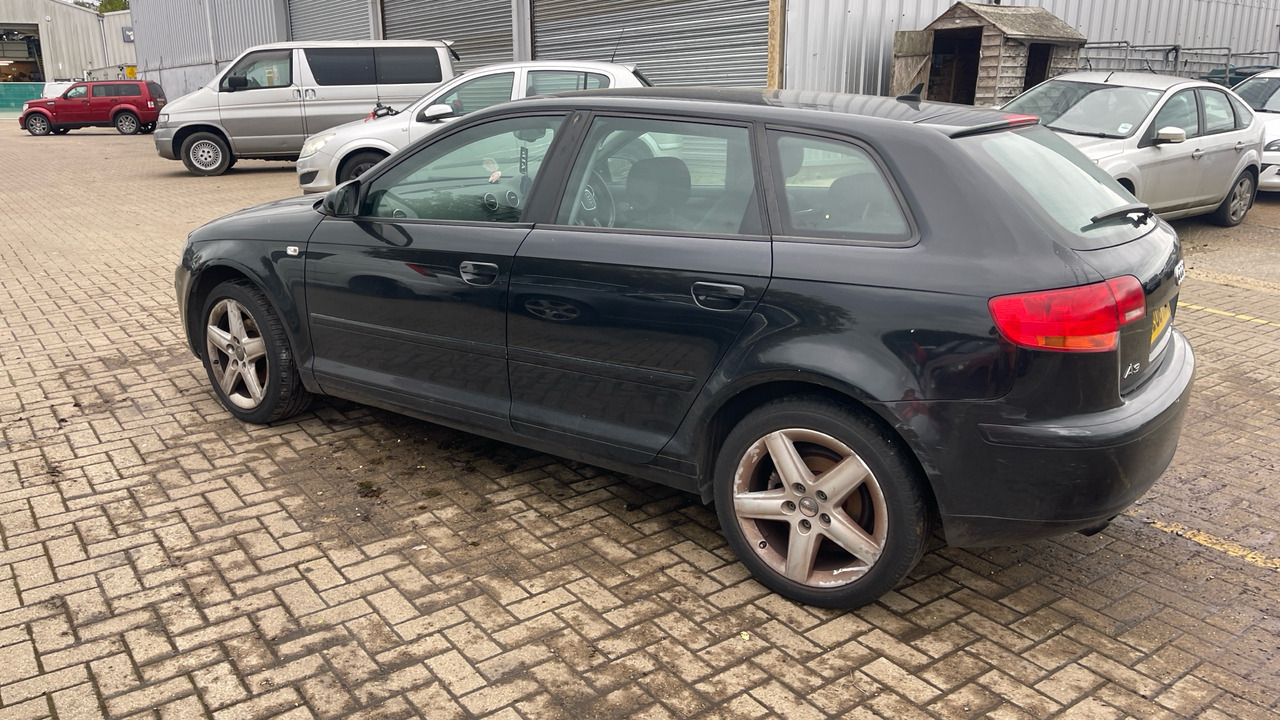 AUDI A3 1.9 TDI - Hatchback: slika AUDI A3 1.9 TDI - Hatchback AUDI A3 1.9 TDI - Hatchback: slika AUDI A3 1.9 TDI - Hatchback