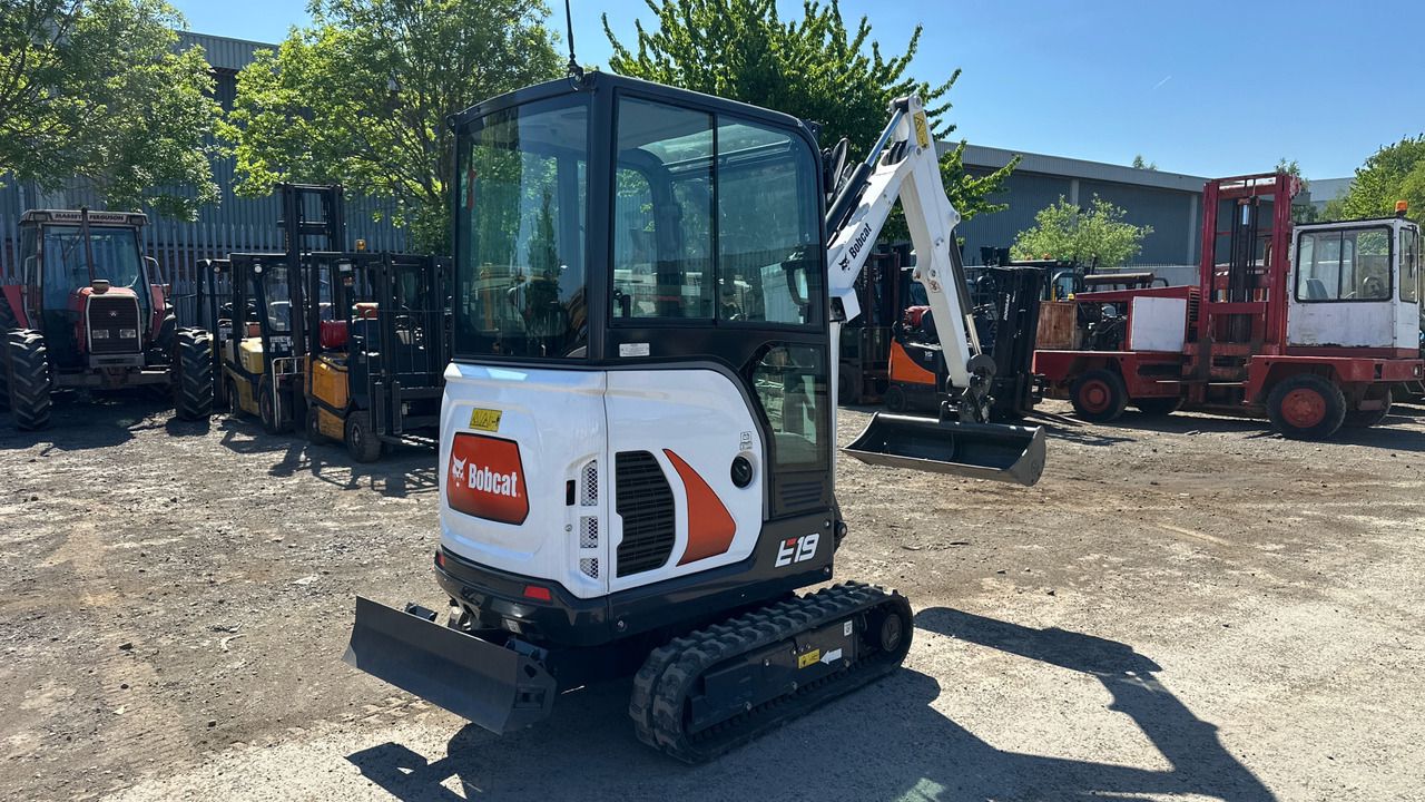 BOBCAT E 19 - Mini bager: slika BOBCAT E 19 - Mini bager BOBCAT E 19 - Mini bager: slika BOBCAT E 19 - Mini bager