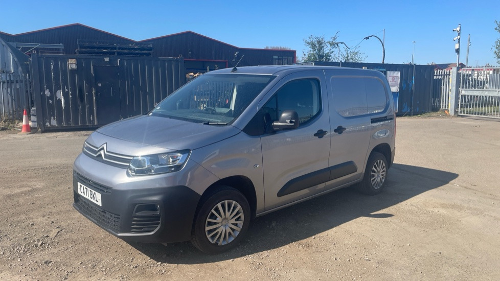 CITROEN BERLINGO 1.5 ENTERPRISE 75PS - Furgon: slika CITROEN BERLINGO 1.5 ENTERPRISE 75PS - Furgon CITROEN BERLINGO 1.5 ENTERPRISE 75PS - Furgon: slika CITROEN BERLINGO 1.5 ENTERPRISE 75PS - Furgon