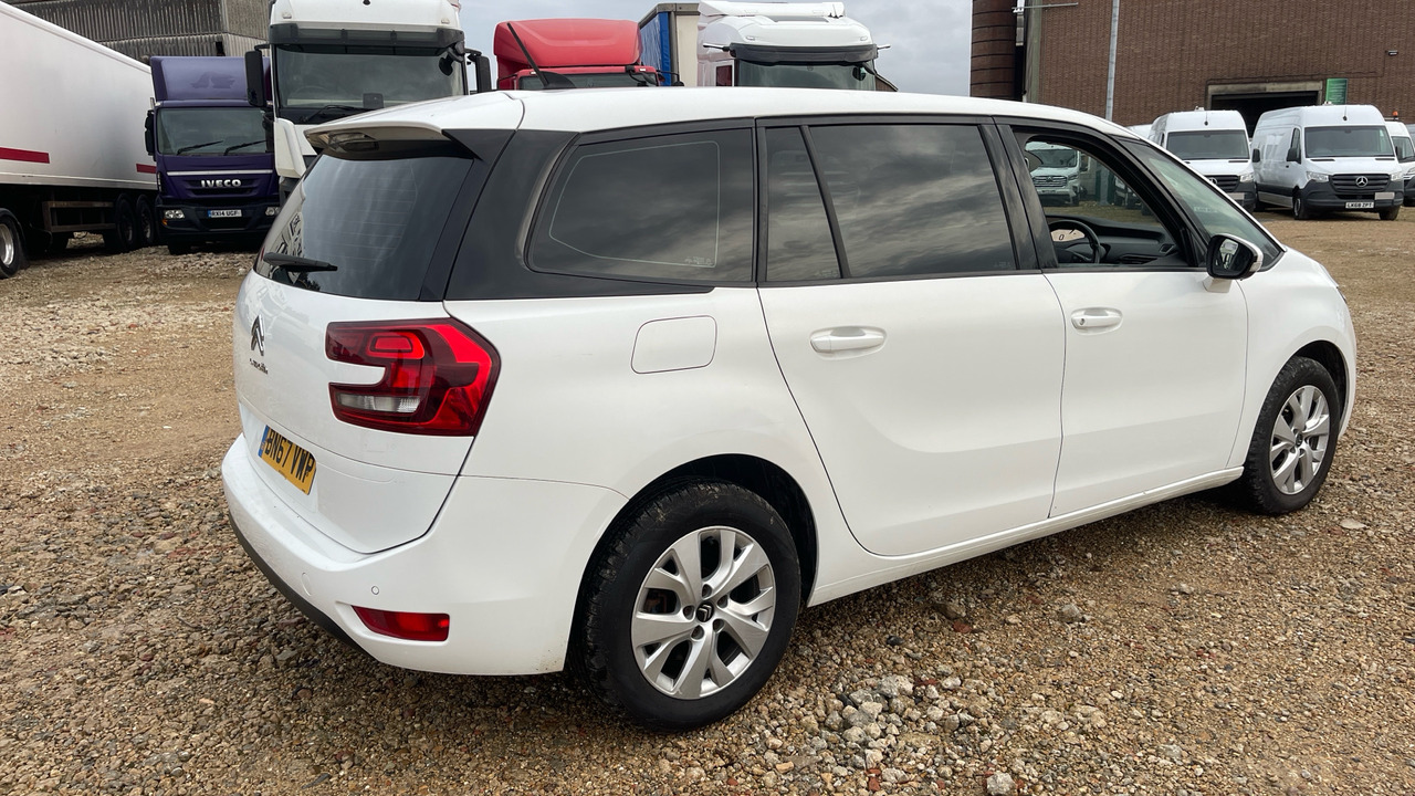 CITROEN GRAND C4 PICASSO 1.6 BLUE HDI 100PS - Automobil: slika CITROEN GRAND C4 PICASSO 1.6 BLUE HDI 100PS - Automobil CITROEN GRAND C4 PICASSO 1.6 BLUE HDI 100PS - Automobil: slika CITROEN GRAND C4 PICASSO 1.6 BLUE HDI 100PS - Automobil